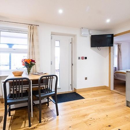 Three Tuns Apartments - Sycamore Pettistree Buitenkant foto